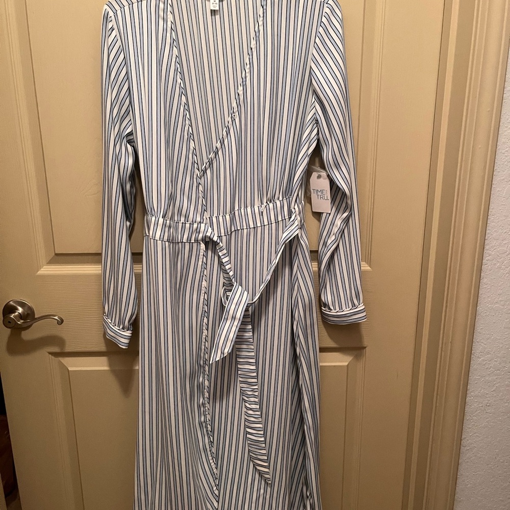 Time and Tru Long Sleeve Striped Dress